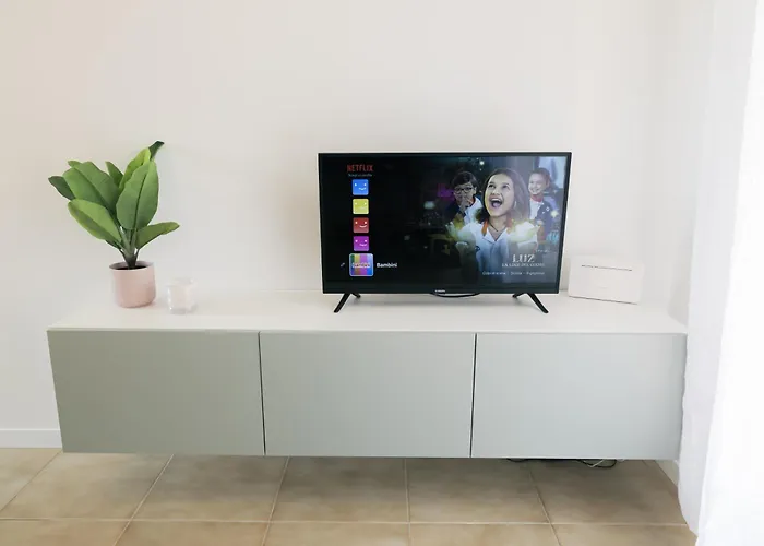 Pool, Private Garden And In The Center Апартаменты Лидо-ди-Езоло